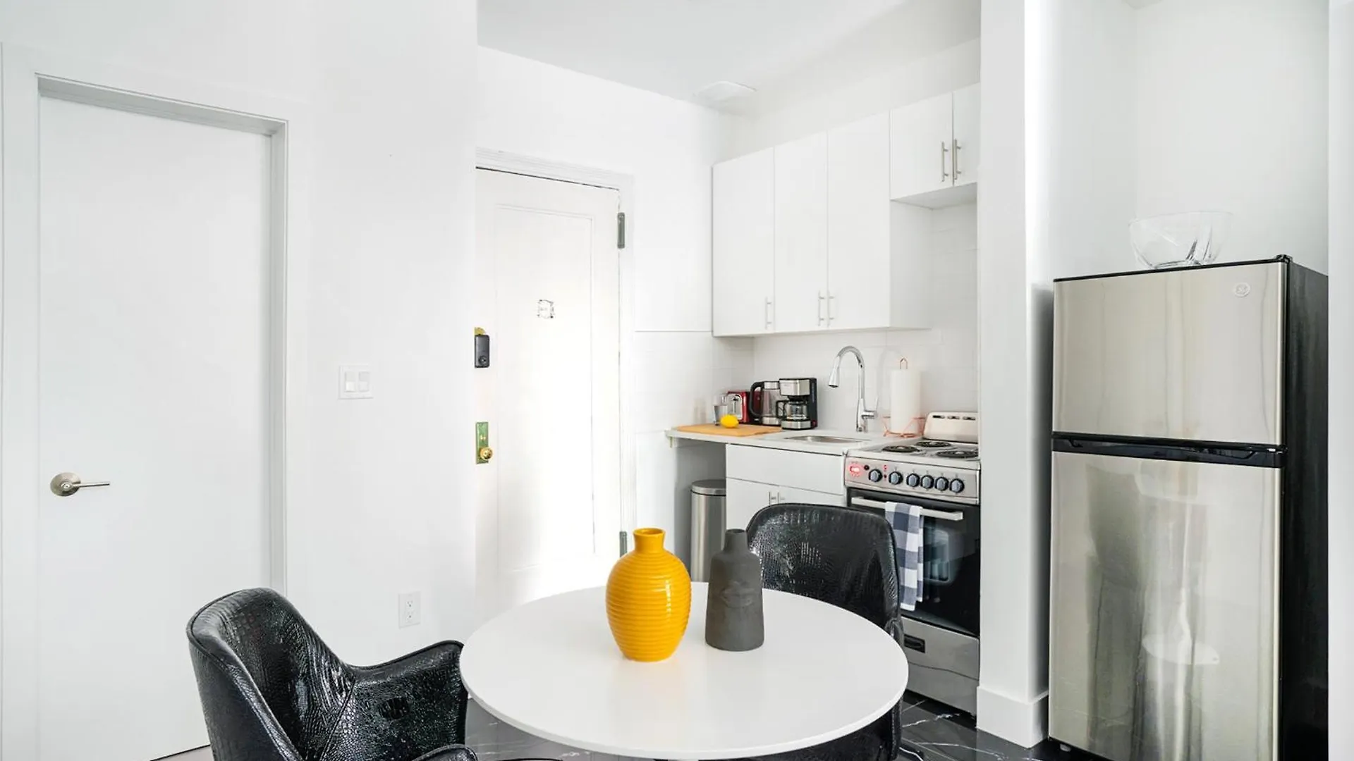 444-2C Newly Renovated 1Br In Hell'S Kitchen Apartment New York