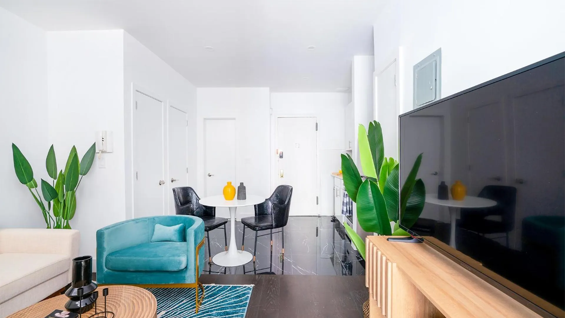 444-2C Newly Renovated 1Br In Hell'S Kitchen Apartment New York